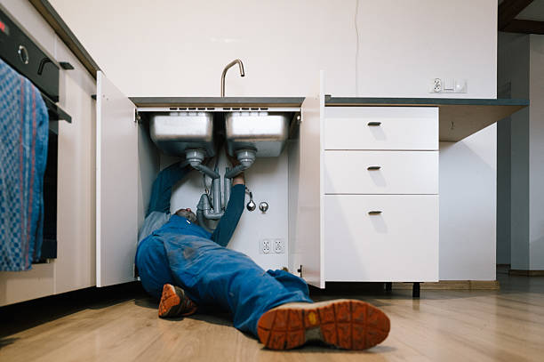 Professional Leak Detection technician working in Johnson City, KS